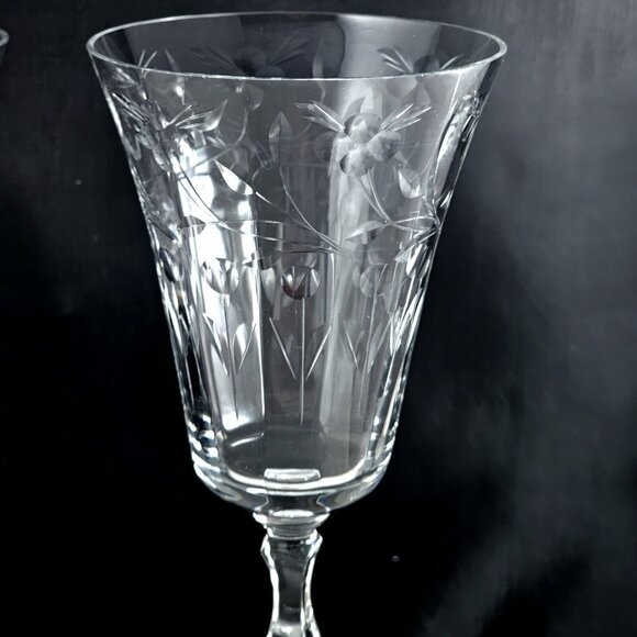 2 Seneca Elegant Optic Cut Floral Vines Wine Goblets 8" vintage stem leaves - Picture 8 of 14